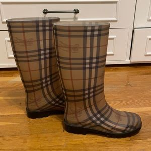 Burberry rain boots